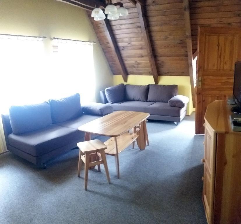 Salas-Partizánske Chambre photo